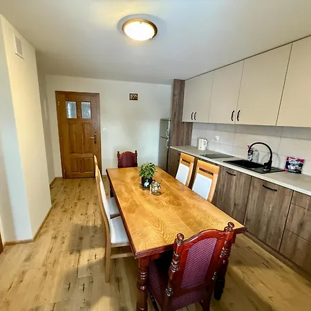 Peter House * Nowy Targ